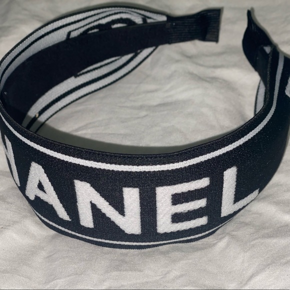 Cute Headband 💞 - Picture 2 of 5